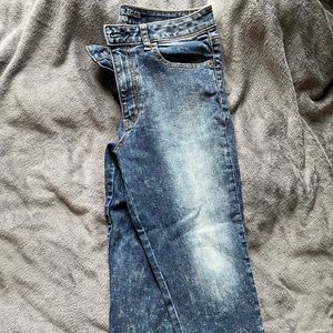 American eagle cropped jeans